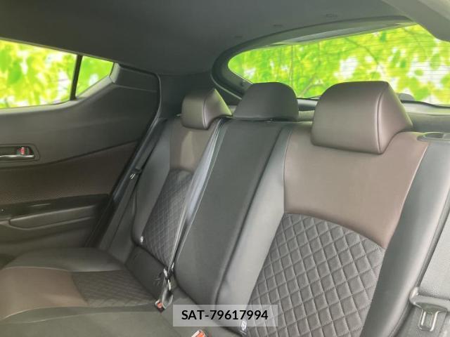 Toyota C-HR 2018-04 8856930-6
