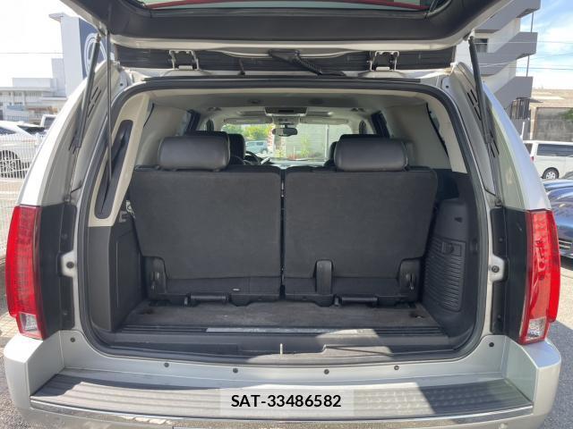 Cadillac ESCALADE 2013-04 8856479-15