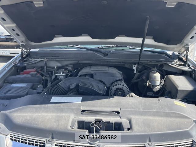 Cadillac ESCALADE 2013-04 8856479-16