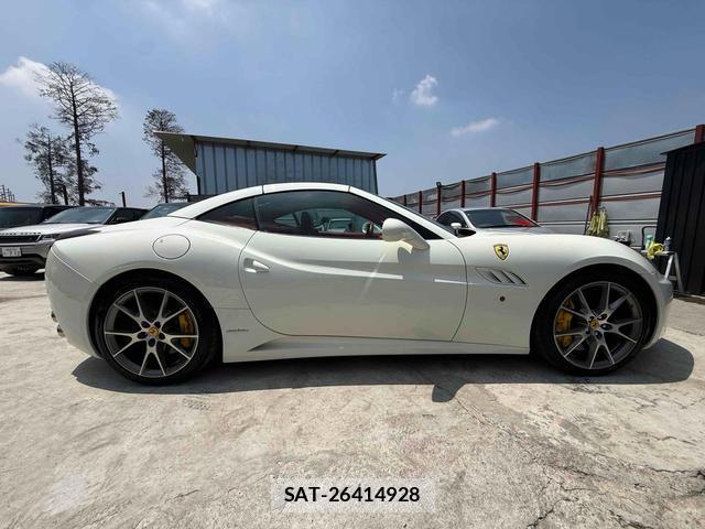 Ferrari California 2018-03 8856180-18