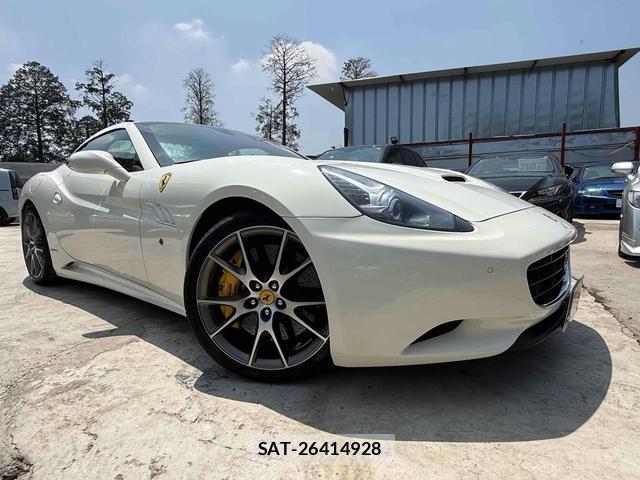 Ferrari California 2018-03 8856180-19