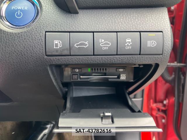 Toyota CAMRY 2018-03 8854531-15