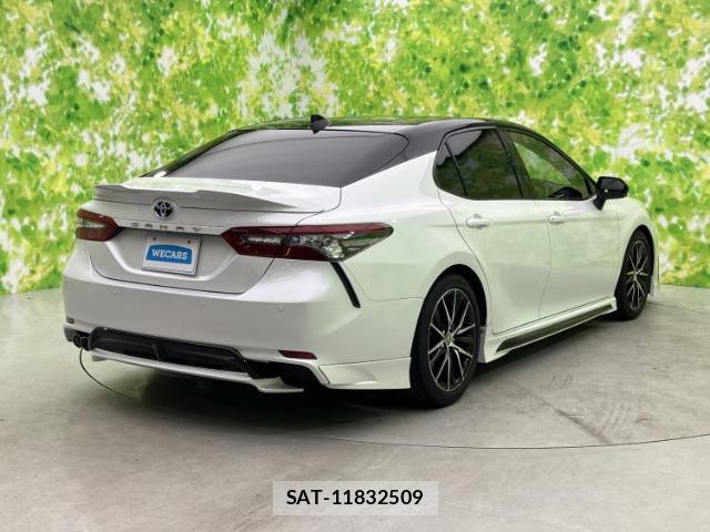 Toyota CAMRY 2023-10 8856981-2