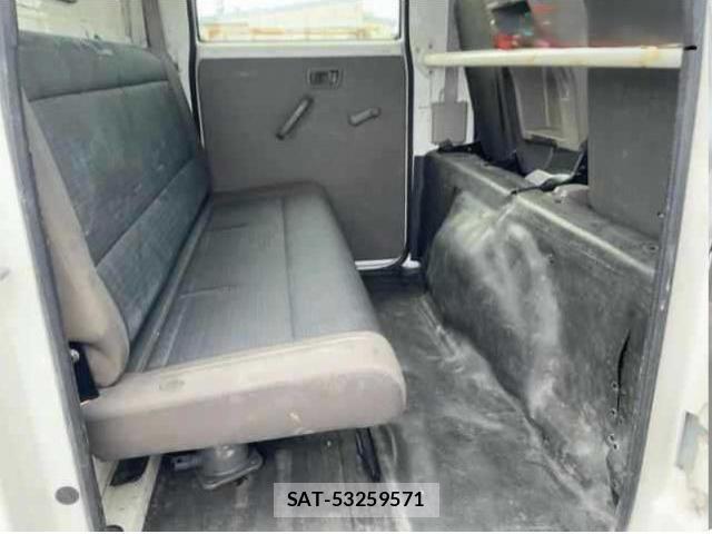 MITSUBISHI FUSO CANTER GUTS 2015-11 8855020-6