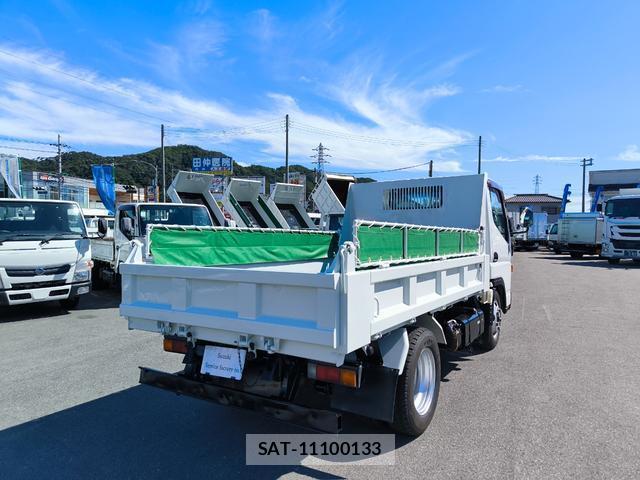 MITSUBISHI FUSO CANTER 2014-08 8854013-5