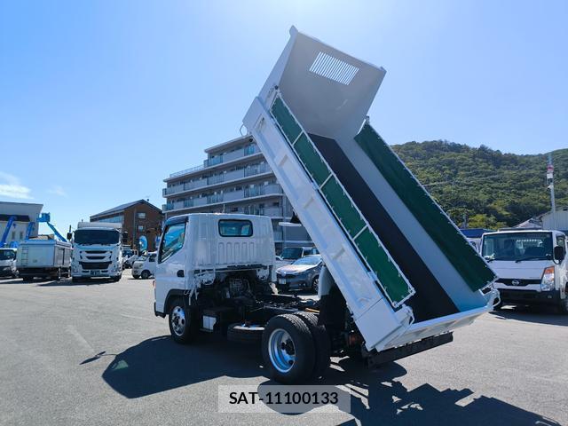 MITSUBISHI FUSO CANTER 2014-08 8854013-6