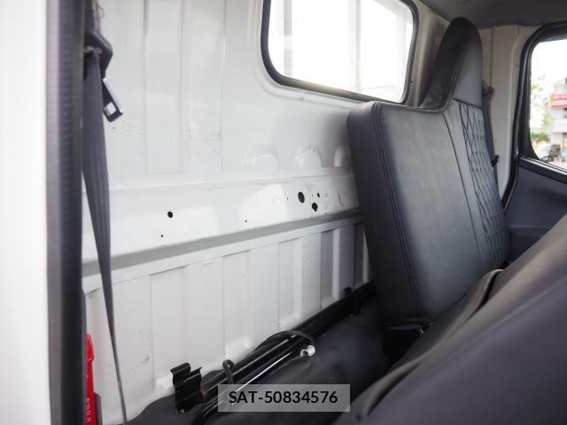 MITSUBISHI FUSO CANTER 2015-03 8854741-11