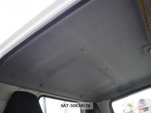 MITSUBISHI FUSO CANTER 2015-03 8854741-13