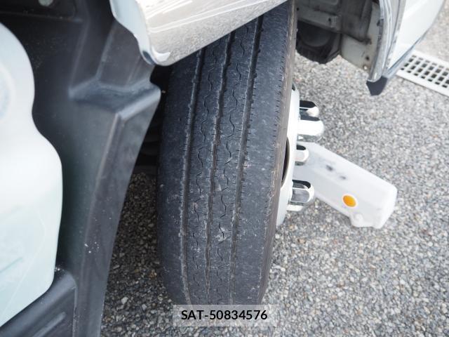 MITSUBISHI FUSO CANTER 2015-03 8854741-18