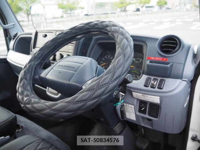 MITSUBISHI FUSO CANTER 2015-03 8854741-5