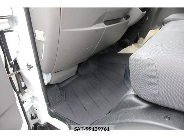 MITSUBISHI FUSO CANTER 2020-06 8854860-18