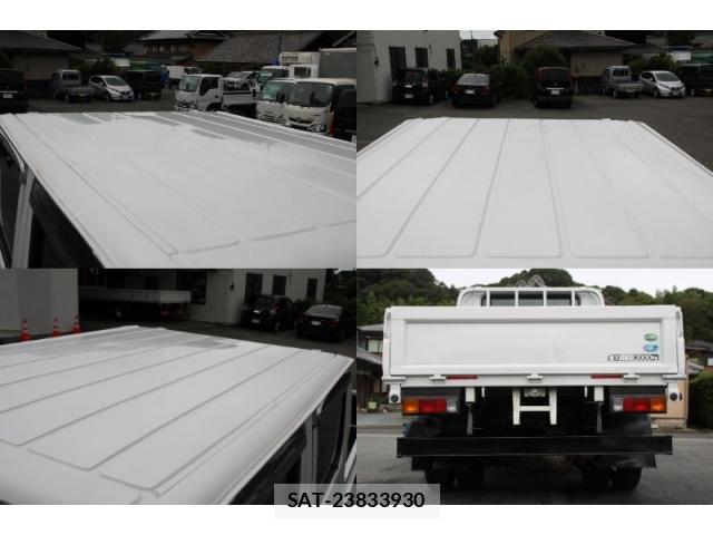 MITSUBISHI FUSO CANTER 2020-03 8854863-8