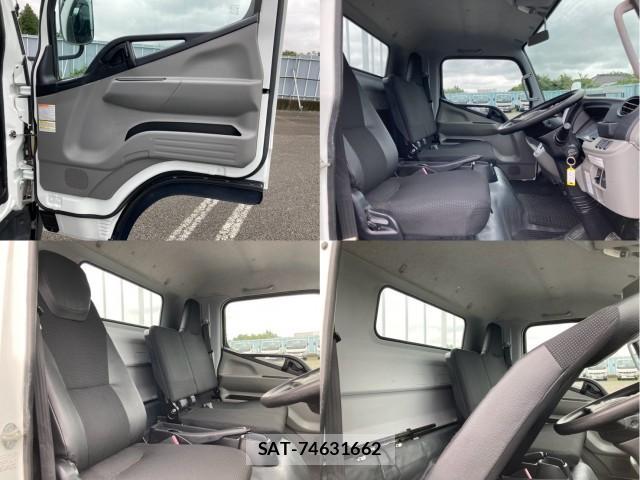 MITSUBISHI FUSO CANTER 2017-10 8855100-17