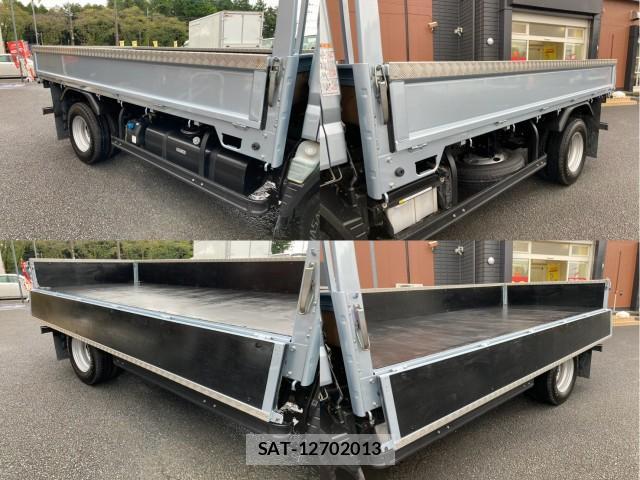 MITSUBISHI FUSO CANTER 2015-11 8855103-6
