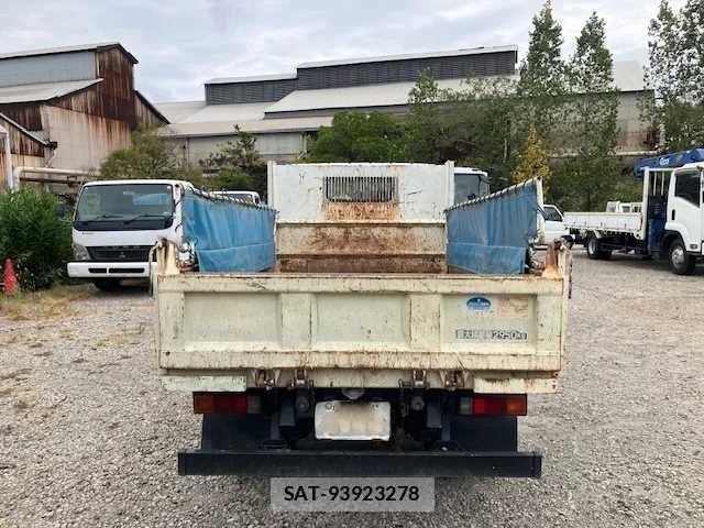 MITSUBISHI FUSO CANTER 2011 8855691-4