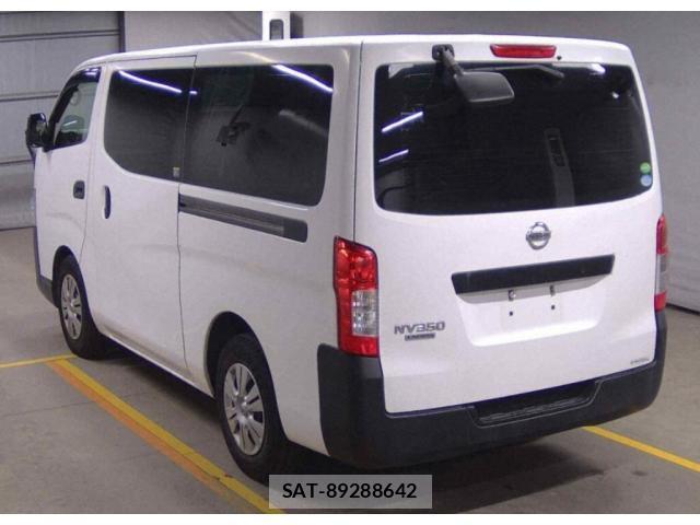 Nissan Caravan 2015-08 8855906-1
