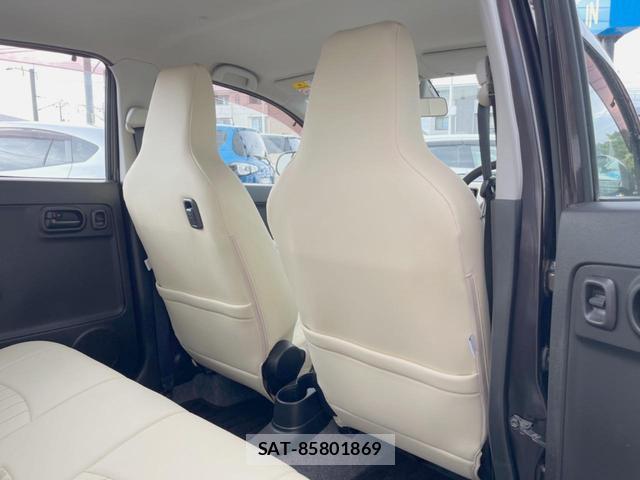 Mazda CAROL 2018-01 8812541-10