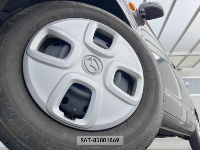 Mazda CAROL 2018-01 8812541-13