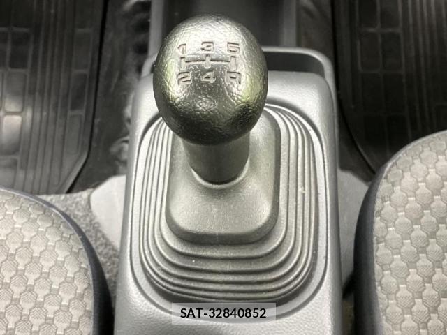 Suzuki CARRY TRUCK 2019-11 8854321-15
