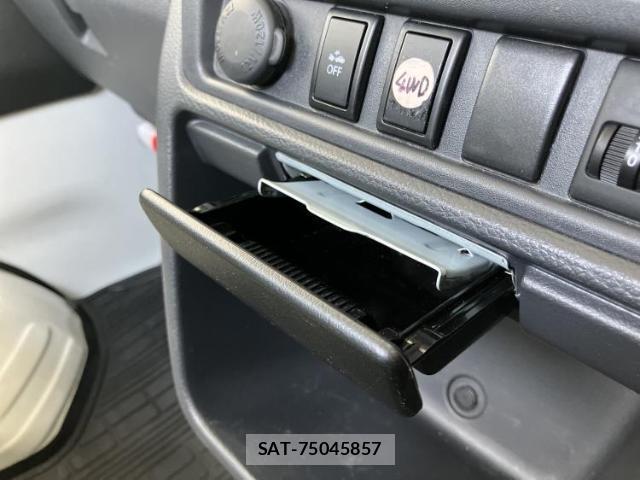 Suzuki CARRY TRUCK 2018-10 8857111-12