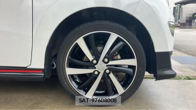 Daihatsu CAST 2018-08 8855316-8