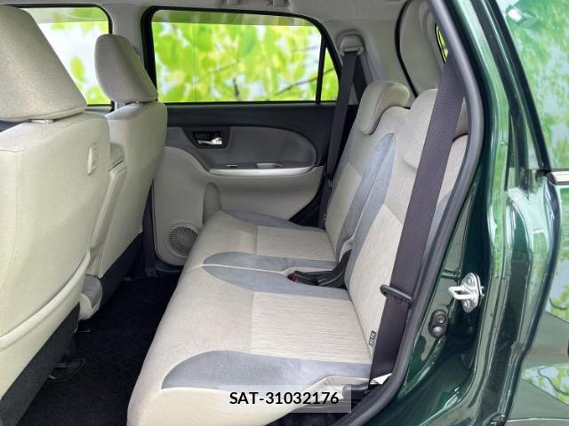 Daihatsu CAST 2019-10 8856835-6