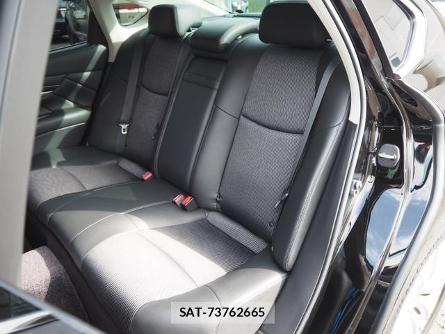 Nissan CIMA 2013-10 8856034-9