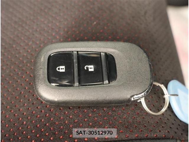 Honda CIVIC 2024-05 8853931-16