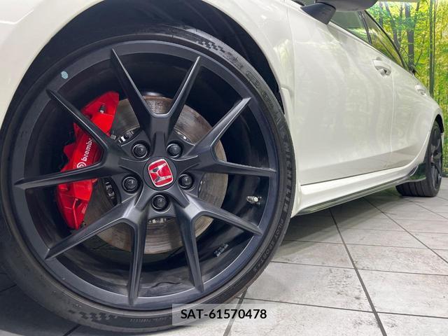 Honda CIVIC 2025-03 8854686-12