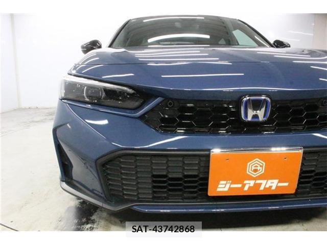 Honda CIVIC 2025-04 8854847-10