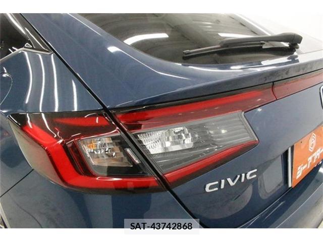 Honda CIVIC 2025-04 8854847-15