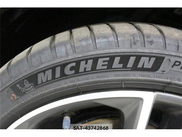 Honda CIVIC 2025-04 8854847-18