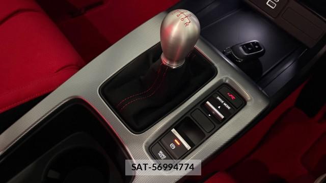 Honda CIVIC 2025-06 8855299-14