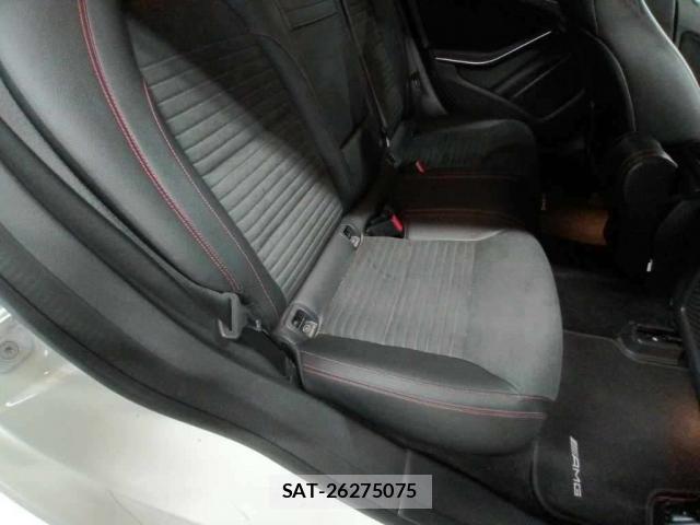 Mercedes Benz CLA-CLASS 2015-07 8855812-8