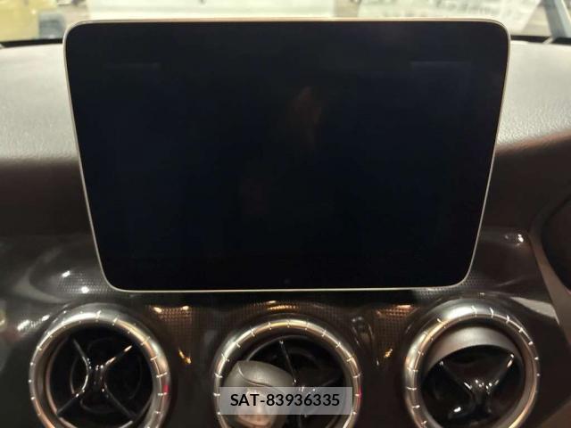 Mercedes Benz CLA-CLASS 2018-08 8855806-11
