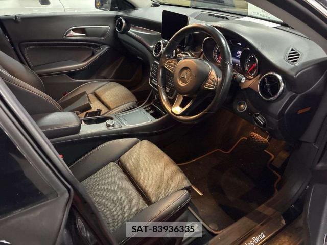Mercedes Benz CLA-CLASS 2018-08 8855806-7