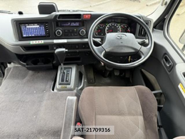 Toyota COASTER 2019-10 8854944-2