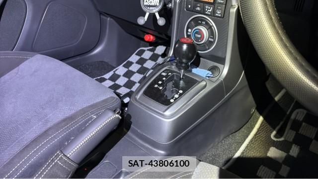 Daihatsu COPEN 2018-04 8855365-14