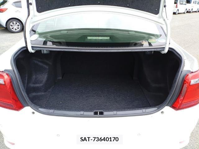 Toyota COROLLA AXIO 2018-09 8854126-7