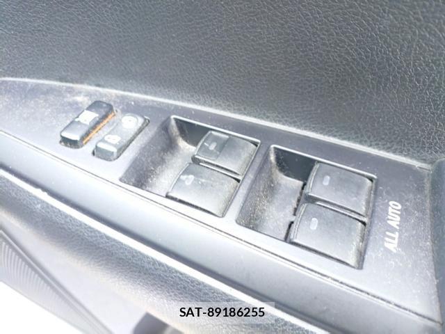 Toyota COROLLA AXIO 2019-09 8854186-13