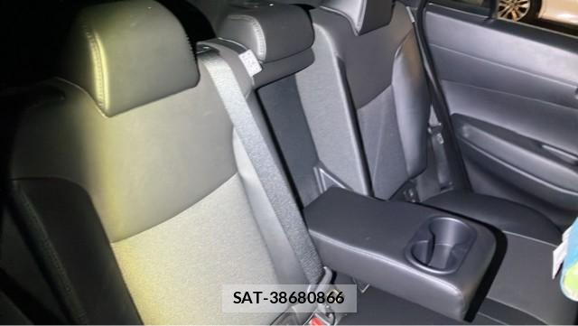 Toyota COROLLA CROSS 2025-02 8855287-6