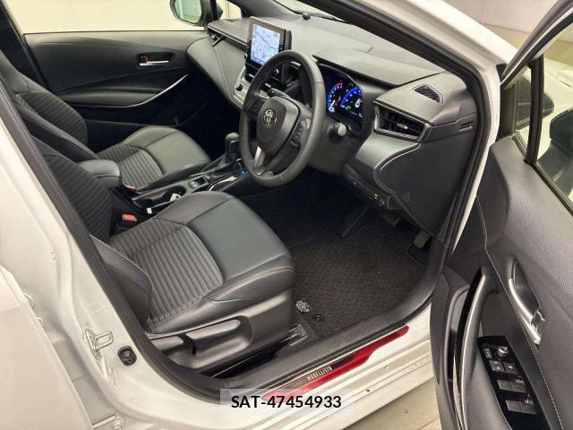 Toyota COROLLA TOURING 2022-02 8855584-4