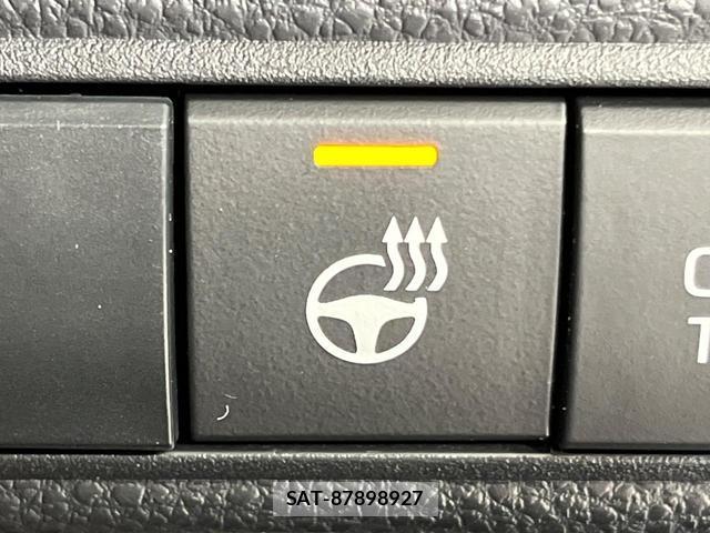 Toyota COROLLA 2023-04 8853858-7