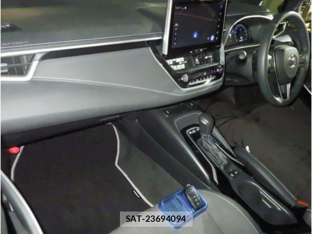 Toyota COROLLA 2025-03 8856556-8