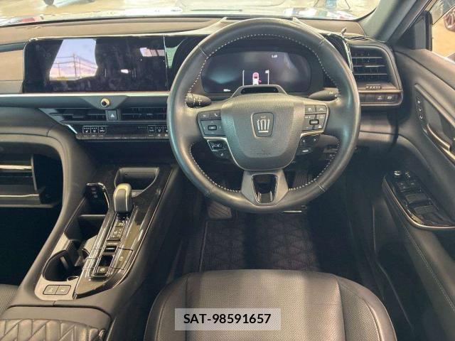 Toyota Crown Crossover 2024-06 8855571-2
