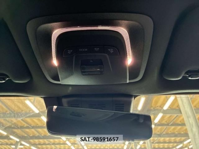 Toyota Crown Crossover 2024-06 8855571-5