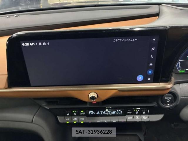 Toyota Crown Crossover 2023-07 8855777-6