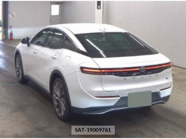 Toyota Crown Crossover 2023-01 8855801-4