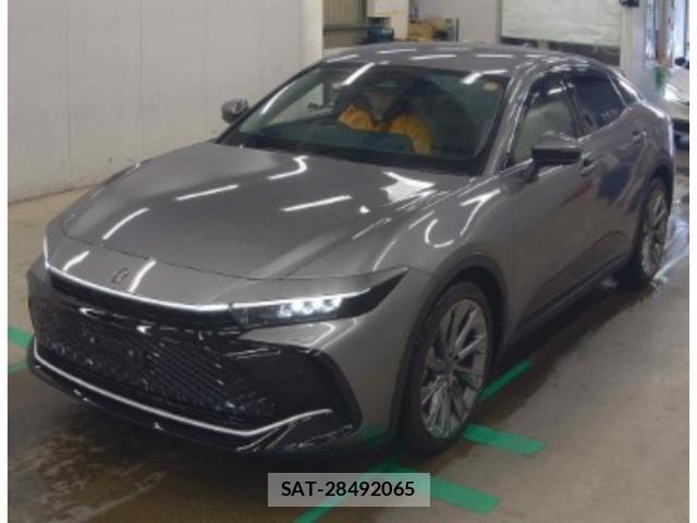 Toyota Crown Crossover 2023-08 8855803-4