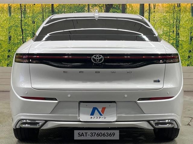 Toyota Crown Crossover 2023-09 8855978-14